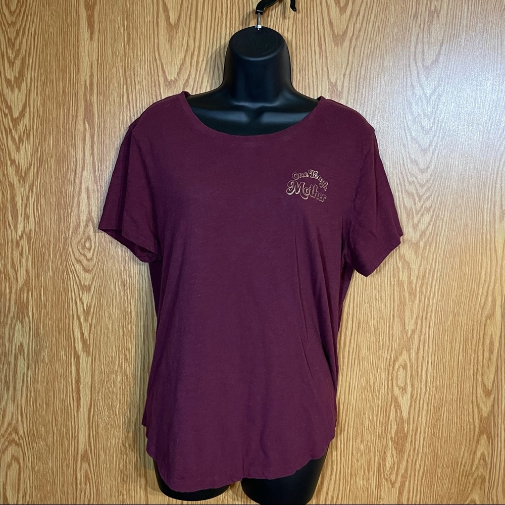 Old Navy EveryWear Graphic Tee, Size L